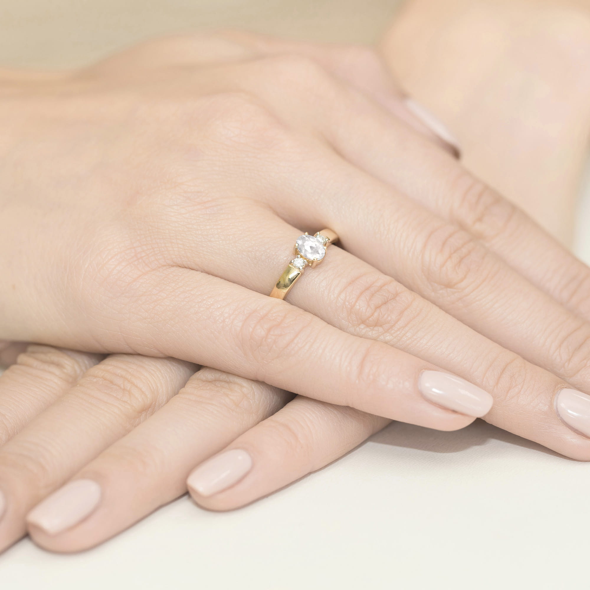 Pierścionek zaręczynowy z żółtego złota z diamentami laboratoryjnymi 0.48 ct 3