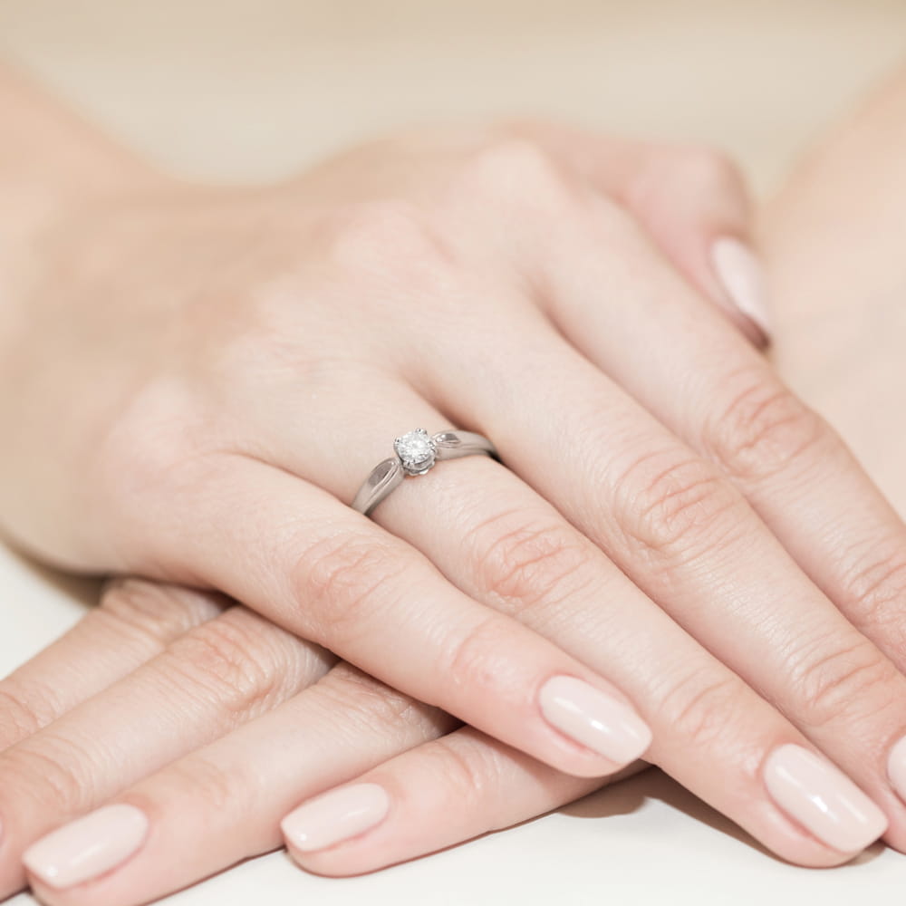 Pierścionek zaręczynowy z białego złota z diamentem laboratoryjnym 0.25ct 3