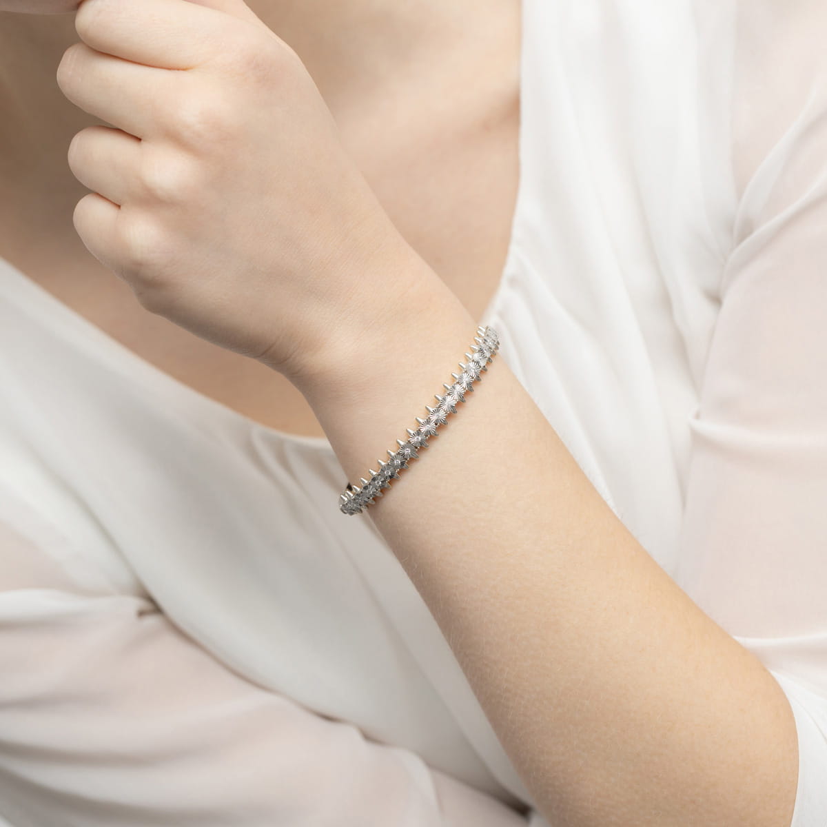 Bransoletka z białego złota z diamentami FB015-B585-B0.29 3