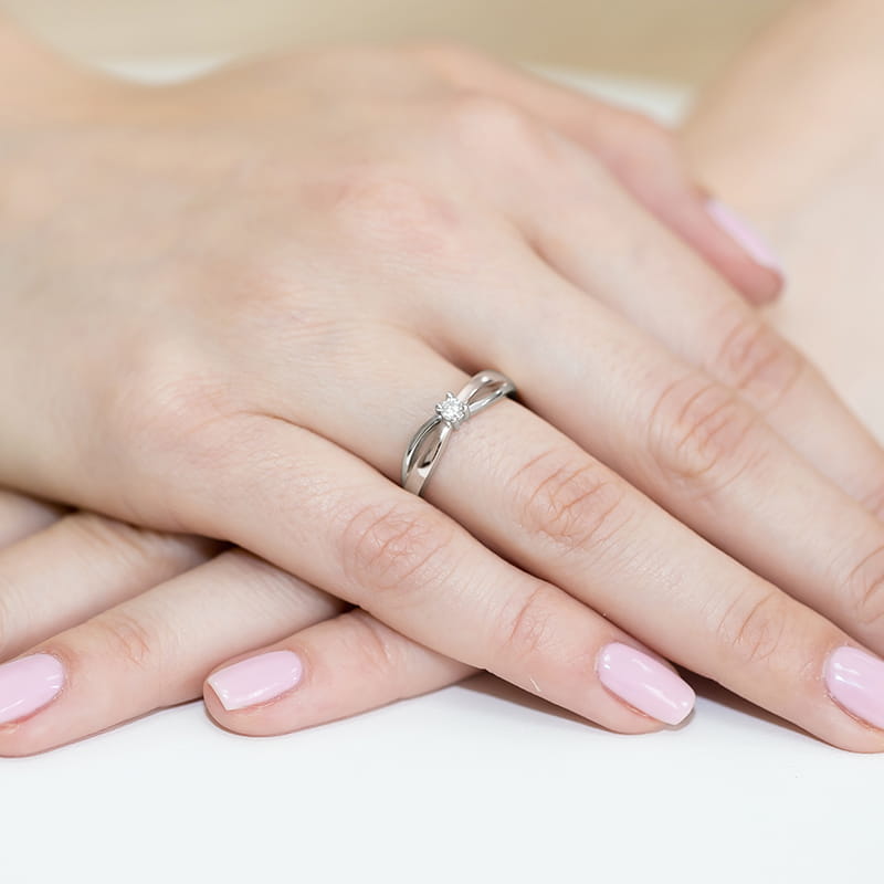 Pierścionek zaręczynowy z białego złota z diamentem laboratoryjnym 0.10ct 3