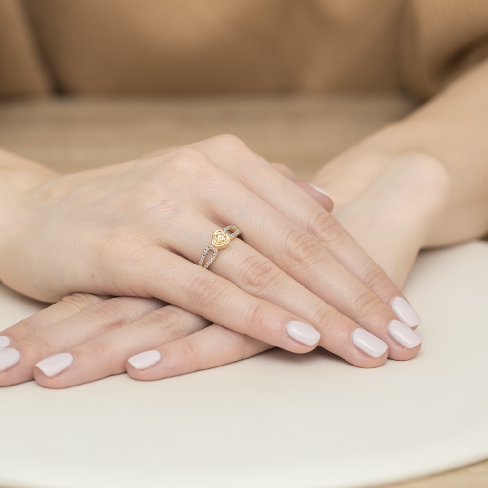 Pierścionek zaręczynowy z żółtego złota z brylantami 0,16 ct 4