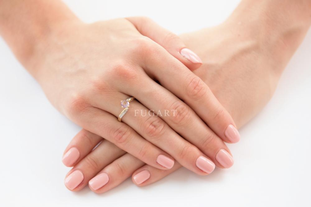 Pierścionek zaręczynowy z brylantami i ametystem 0.05ct 3