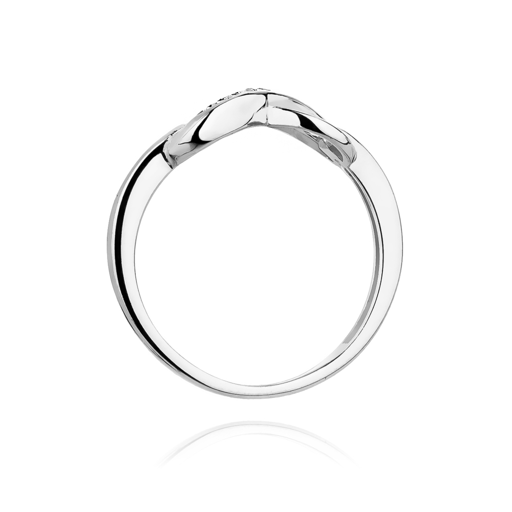 Pierścionek zaręczynowy z białego złotaz brylantami 0.04 ct 1